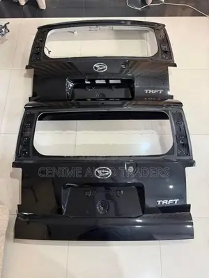 Daihatsu Taft Dicky Door Panel