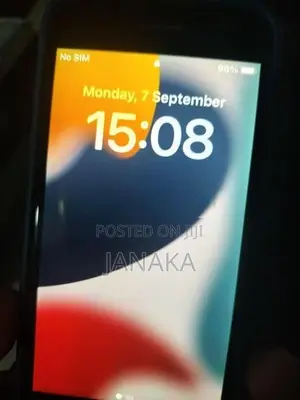 Apple iPhone 8 (Used)