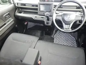 Suzuki Wagon R FX, 2024