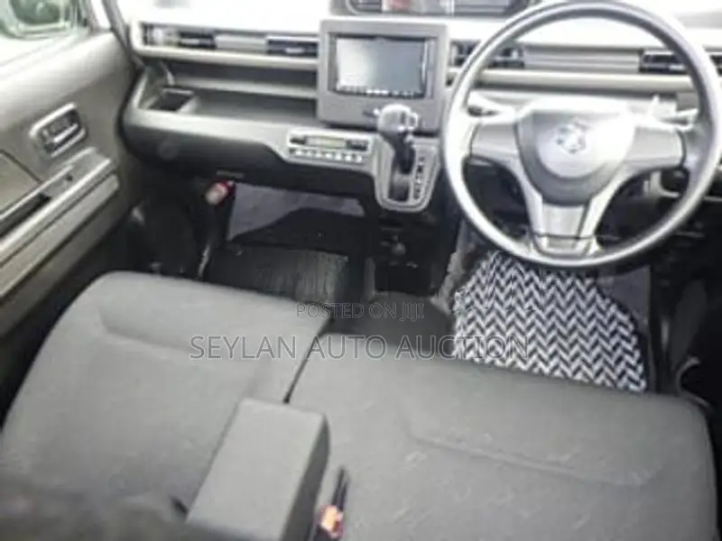 Suzuki Wagon R FX, 2024
