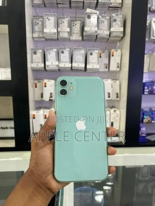 Apple iPhone 11 (Used)