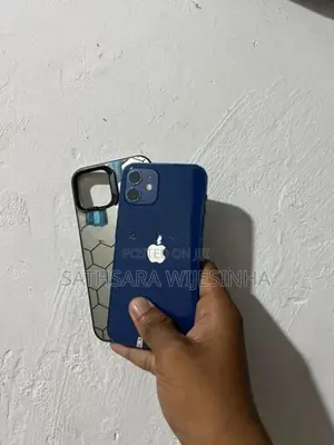 Apple iPhone 12 64GB (Used)