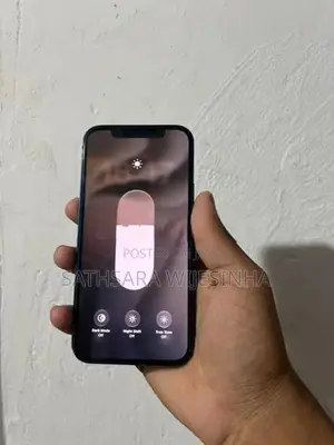 Apple iPhone 12 64GB (Used)