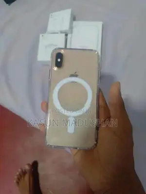 Apple iPhone XS (Used)