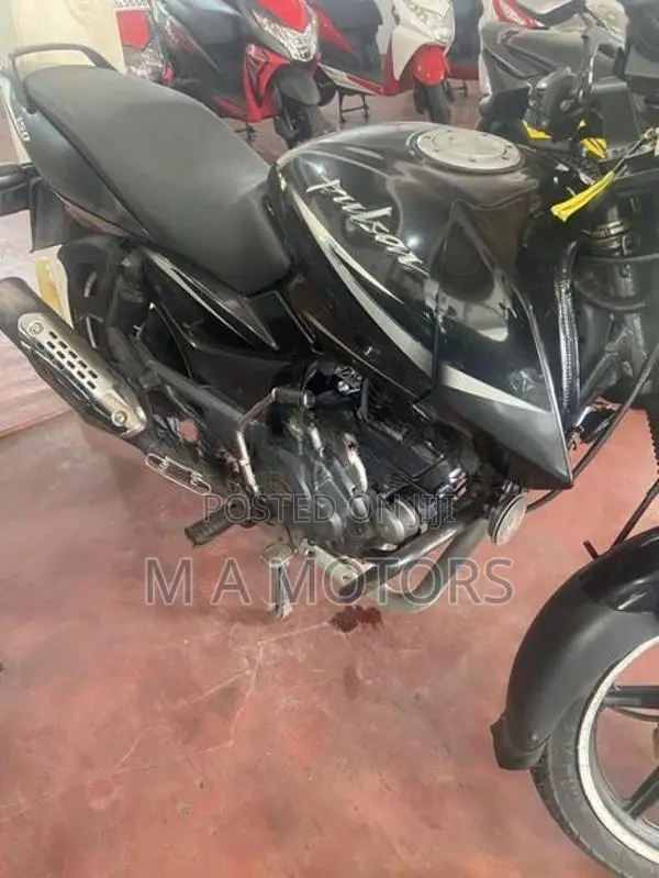 Bajaj Pulsar 150 2018