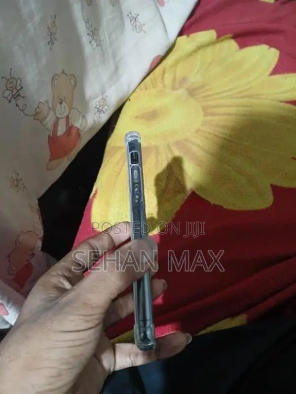 Apple iPhone X (Used)