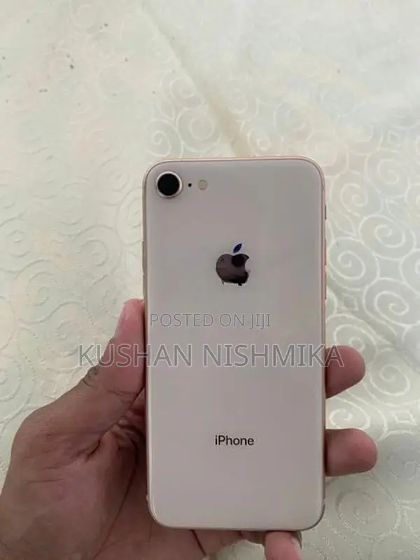 Apple iPhone 8 (Used)