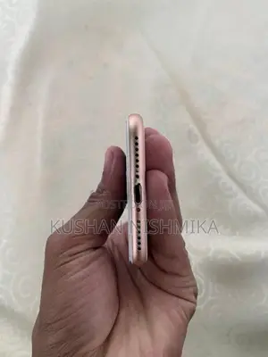 Apple iPhone 8 (Used)