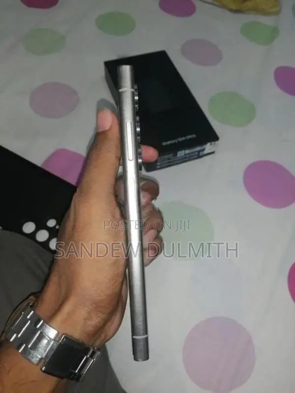 Samsung Galaxy S24 Ultra (Used)