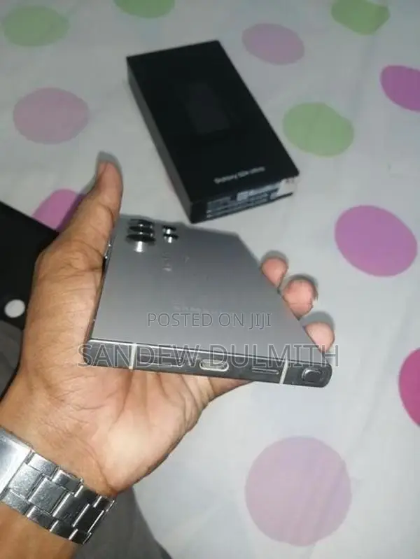 Samsung Galaxy S24 Ultra (Used)