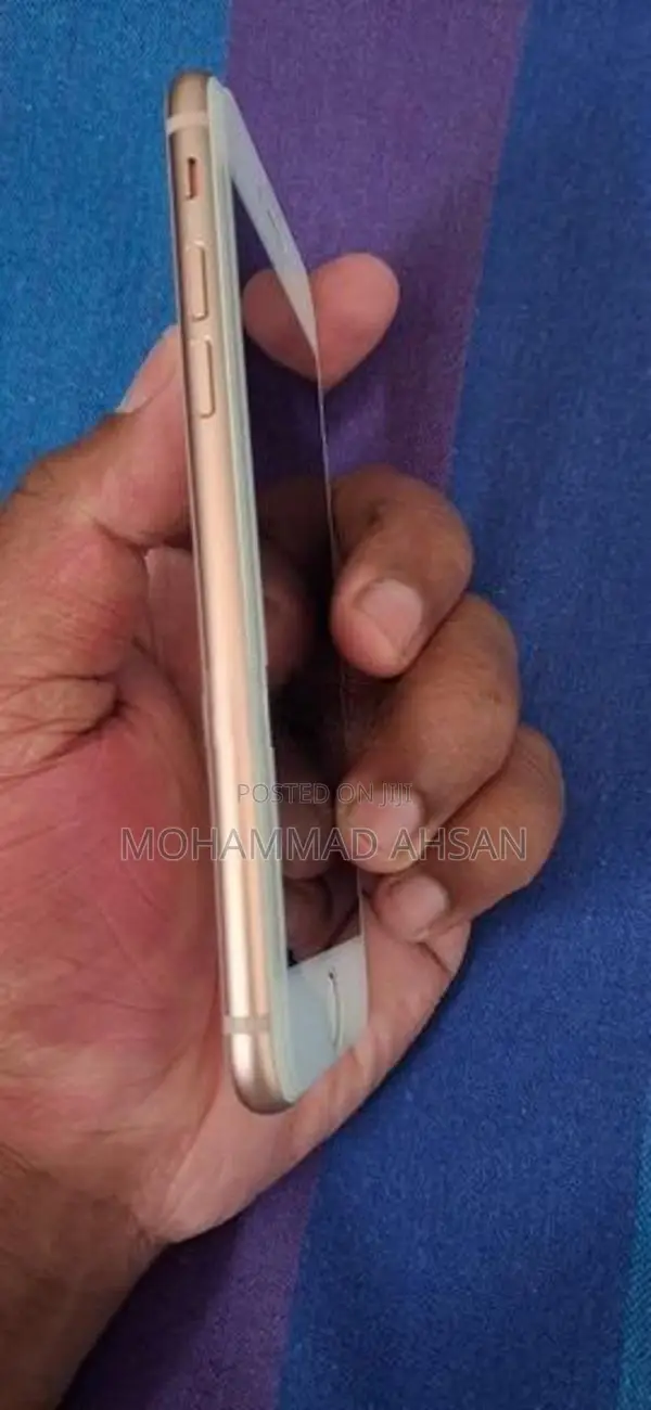 Apple iPhone 8 (Used)