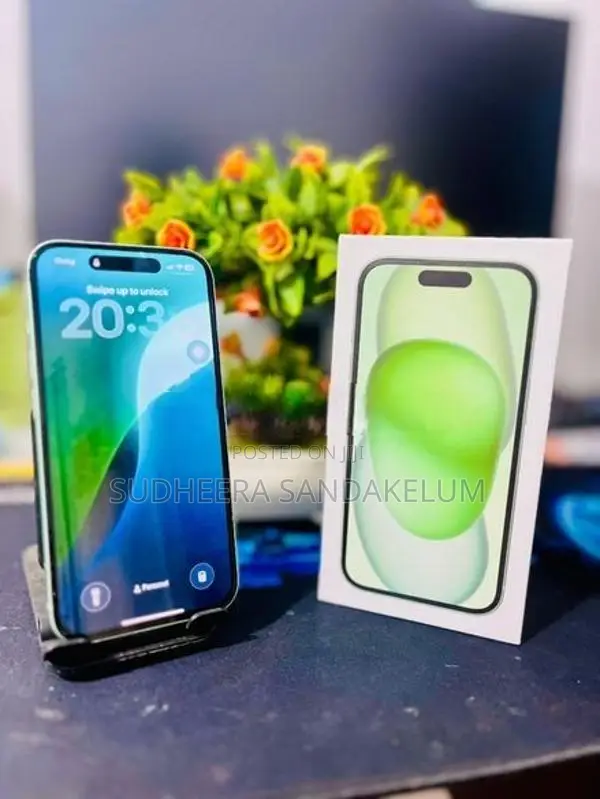 Apple iPhone 15 (Used)