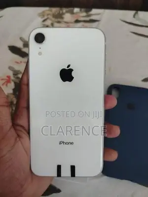 Apple iPhone XR (Used)