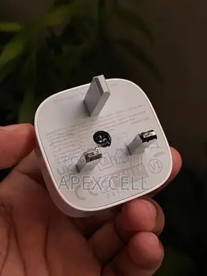 Ugreen 20W USB - C Charger