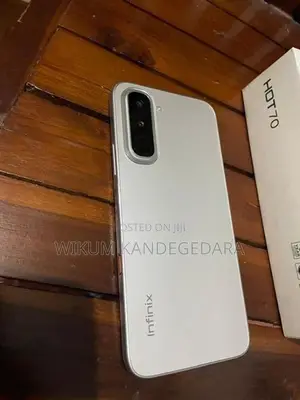 Infinix Hot 70 6GB 128GB (Used)