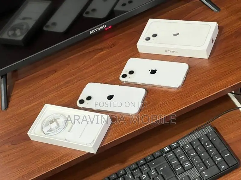 Apple iPhone 13 (Used)