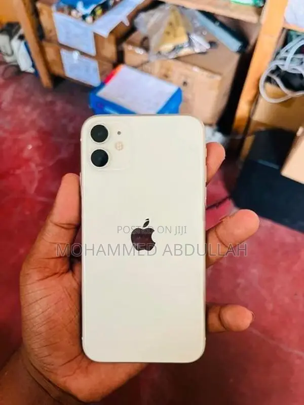 Apple iPhone 11 (Used)