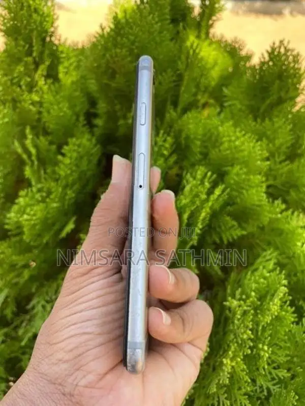 Apple iPhone 6S (Used)