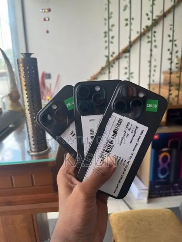 Apple iPhone 15 Pro 256GB (Used)