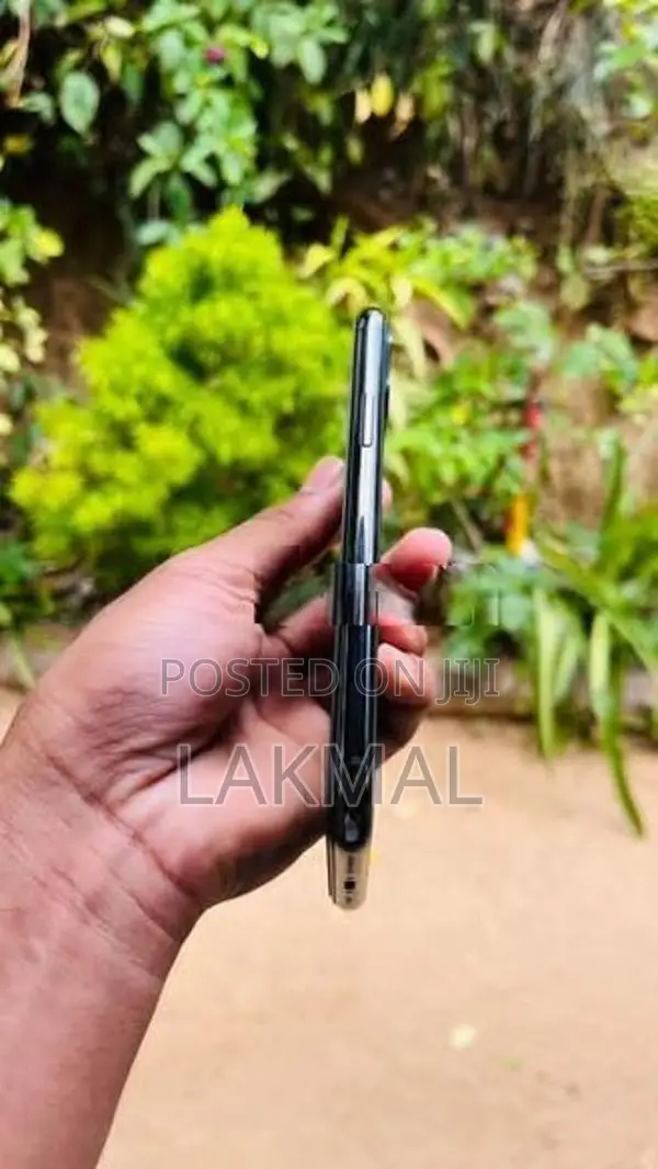 Apple iPhone 11 Pro (Used)