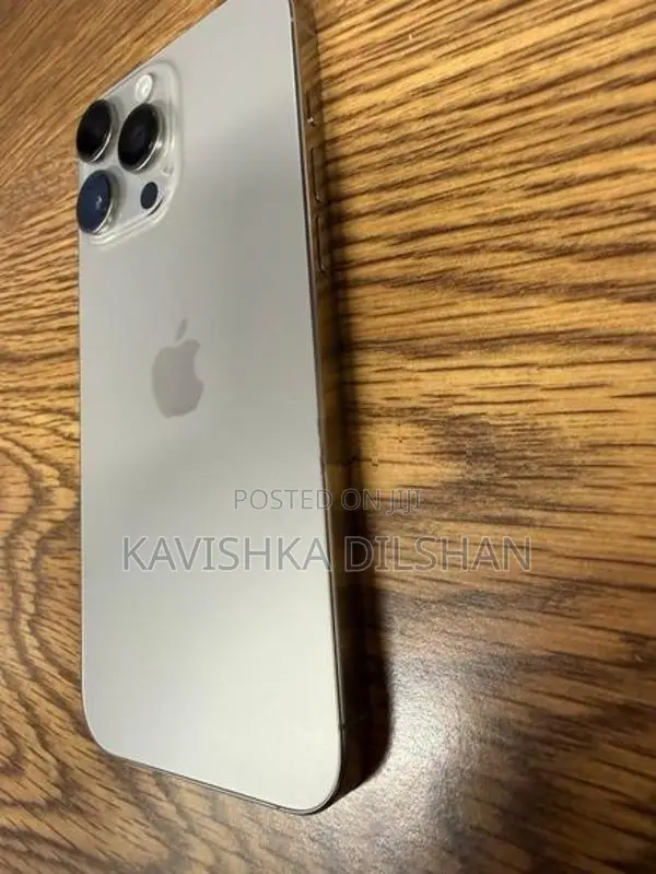 Apple iPhone 16 Pro Natural Titanium (Used)