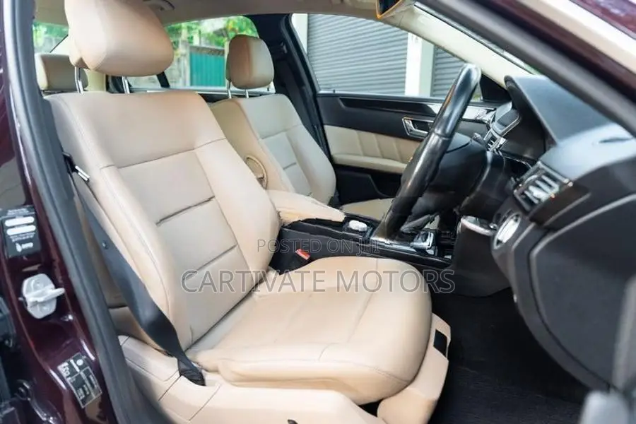 Mercedes Benz E200 Avant-garde 2010