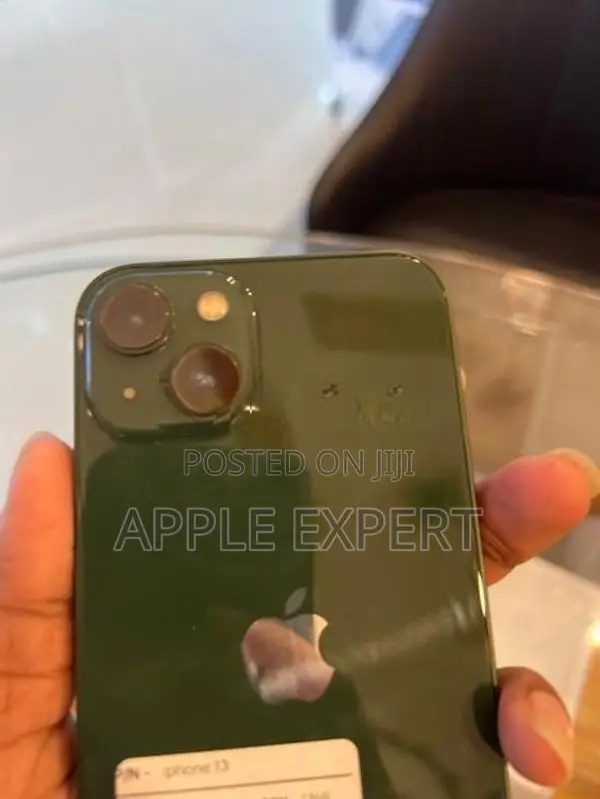 Apple iPhone 13 (Used)