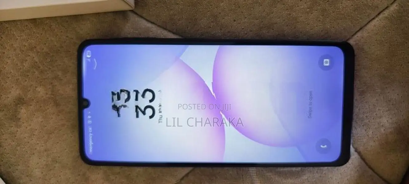 Samsung Galaxy A70 (Used)