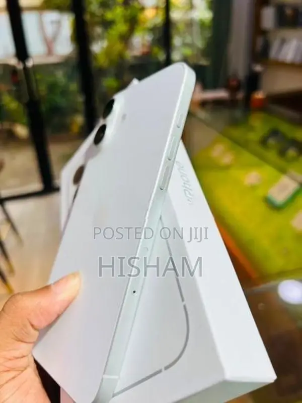 Apple iPhone 16 Plus 128GB (Used)