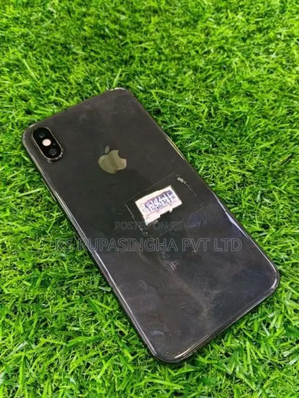 Apple iPhone X (Used)