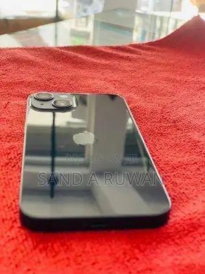 Apple iPhone 13 (Used)
