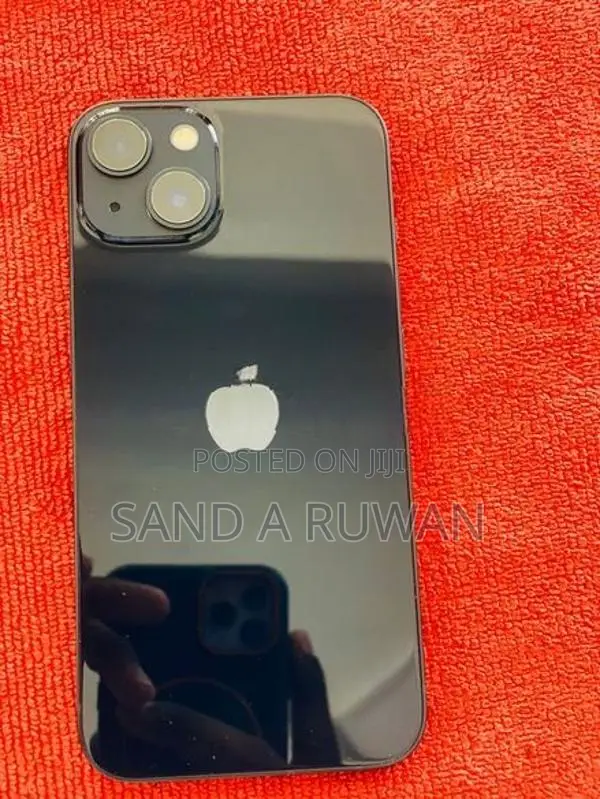 Apple iPhone 13 (Used)