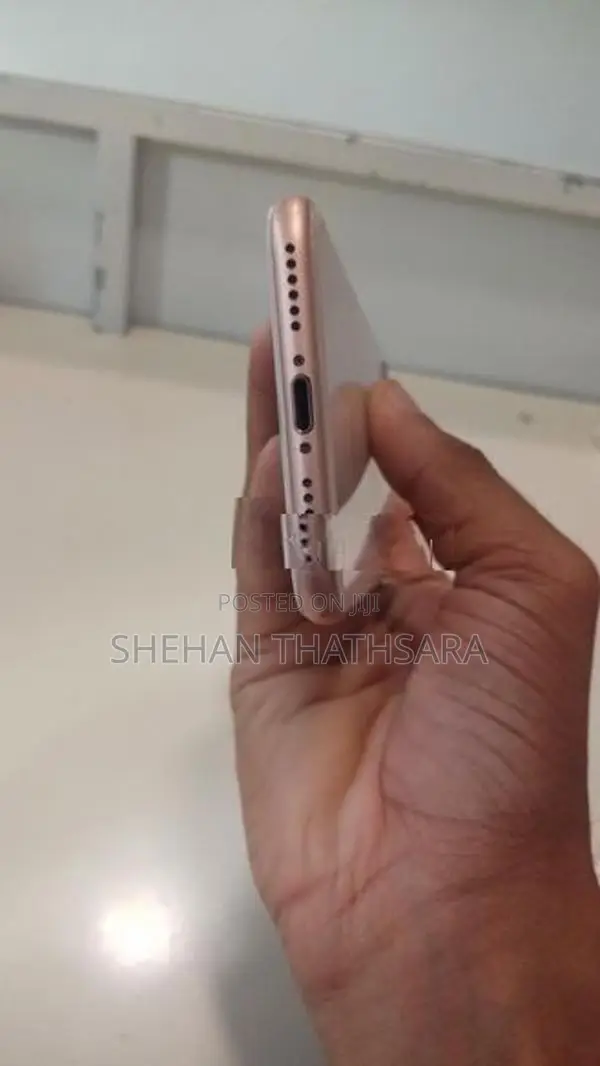 Apple iPhone 8 64GB (Used)