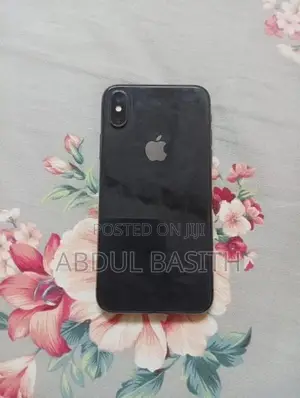 Apple iPhone X (Used)