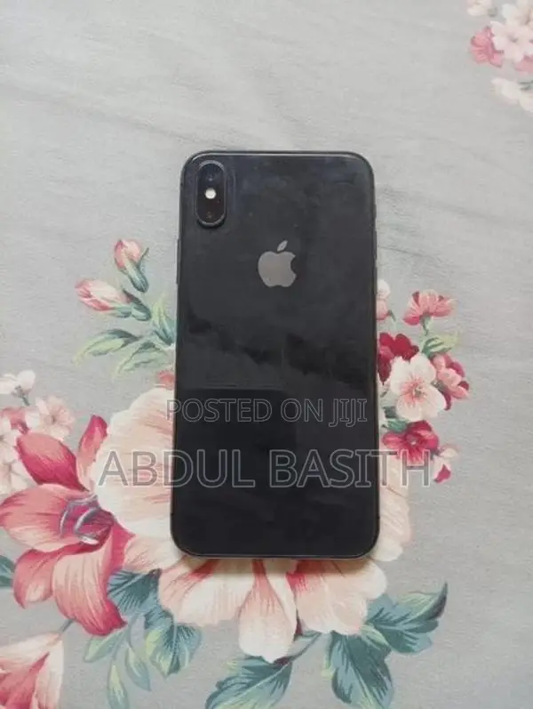 Apple iPhone X (Used)