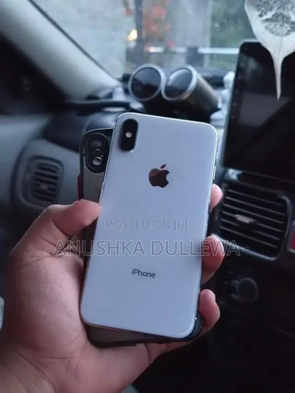 Apple iPhone X (Used)