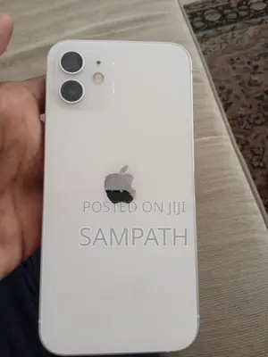 Apple iPhone 12 (Used)