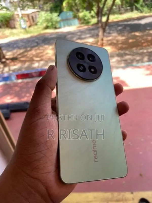 Realme (Used)