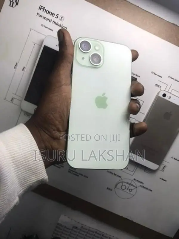 Apple iPhone 15 (Used)