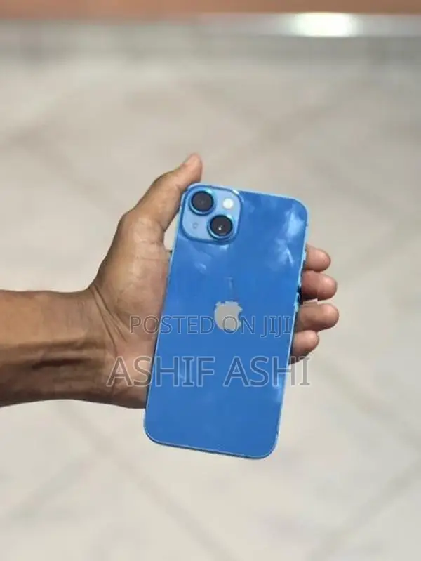 Apple iPhone 13 (Used)