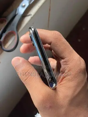 Apple iPhone X (Used)