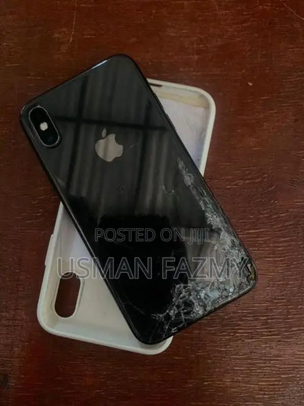 Apple iPhone X (Used)