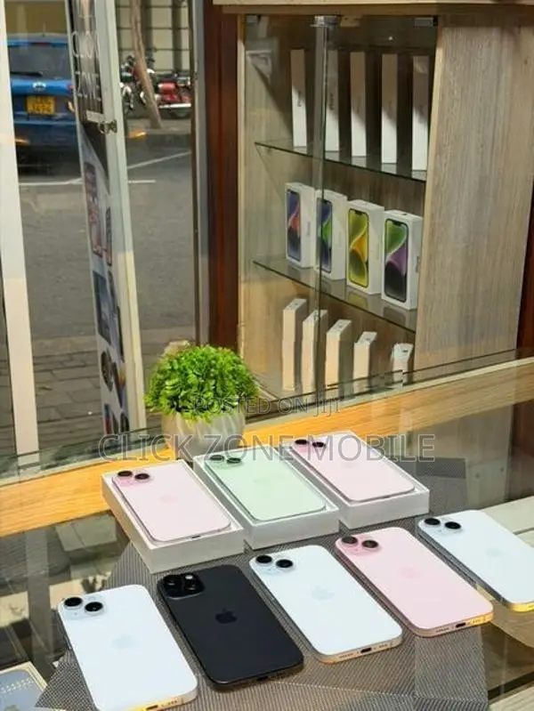 Apple iPhone 15 128GB (Used)