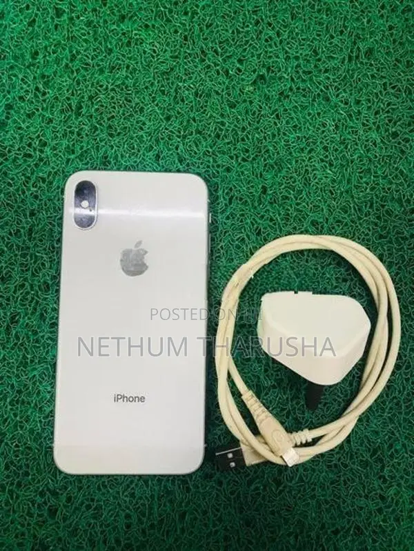 Apple iPhone X (Used)