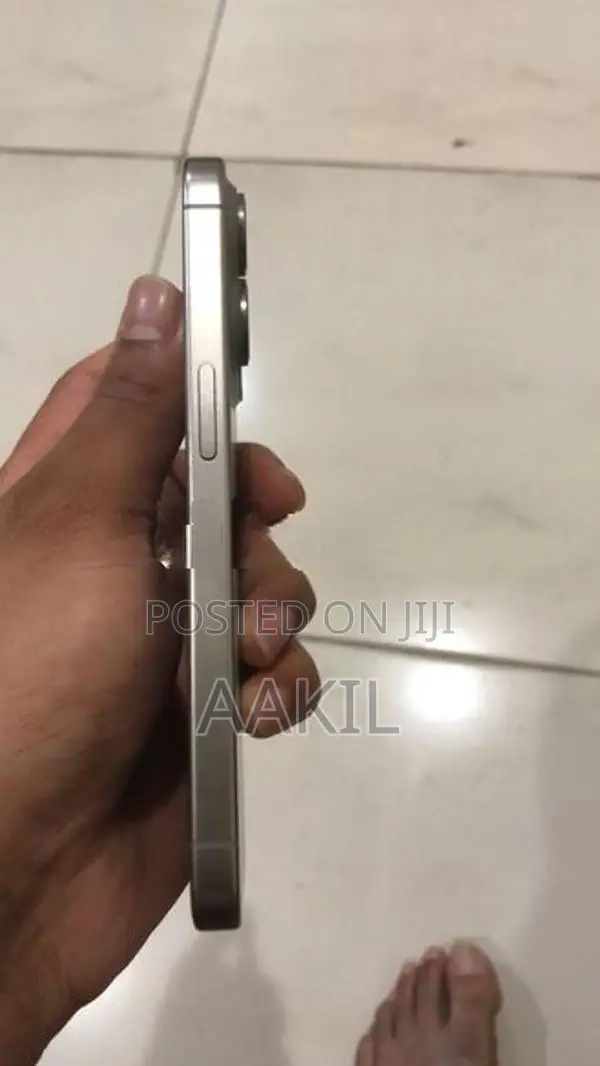 Apple iPhone 15 Pro (Used)