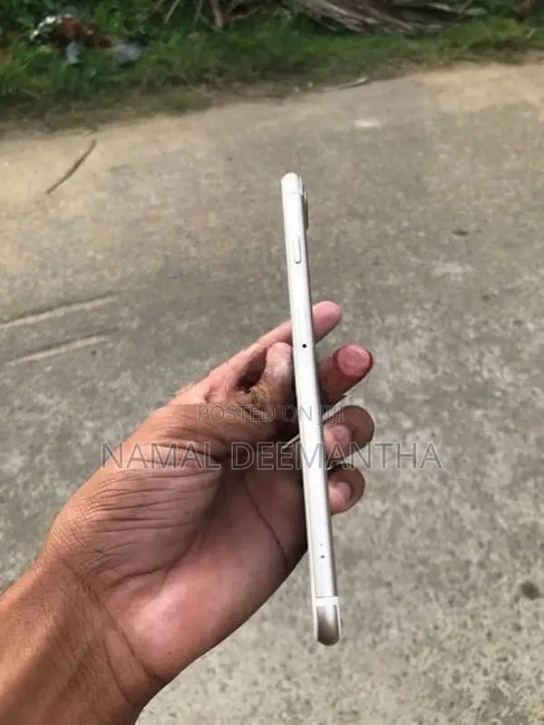 Apple iPhone 7 Plus Gold (Used)