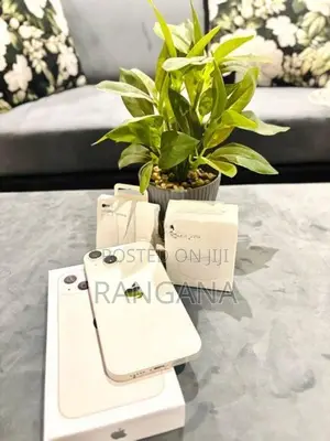 Apple iPhone 14 (Used)
