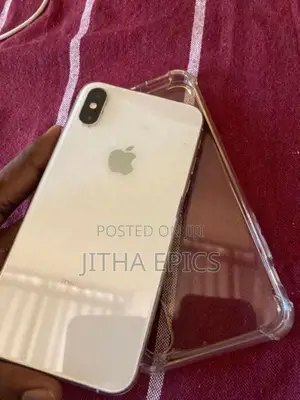 Apple iPhone XS 256GB (Used)