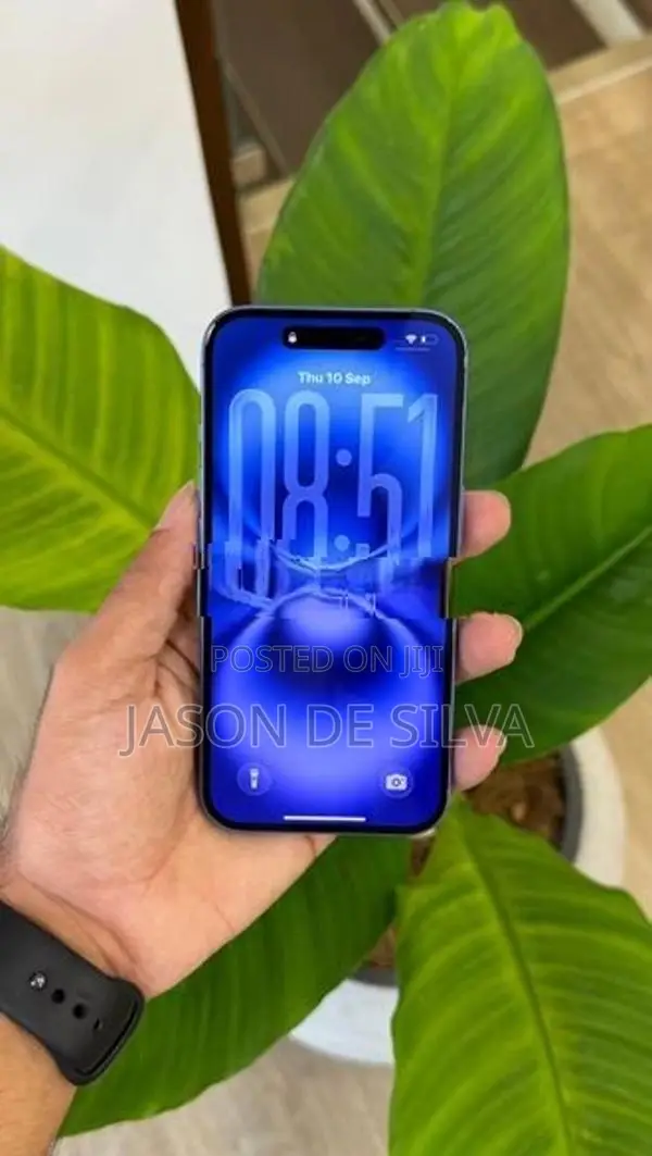 Apple iPhone 16 (Used)