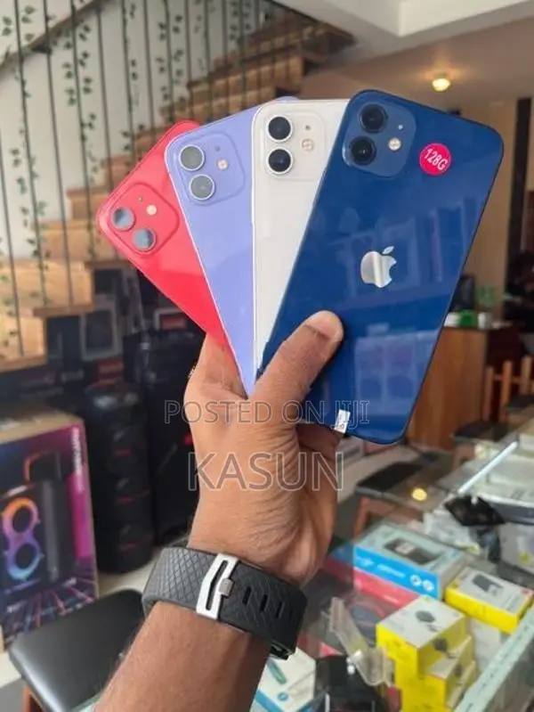 Apple iPhone 12 128GB (Used)